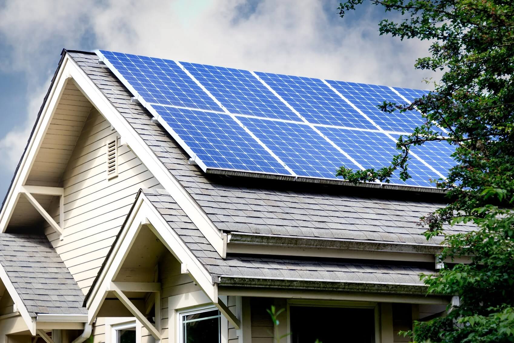 how-long-do-solar-panels-really-last-solar-panel-lifespan-explained